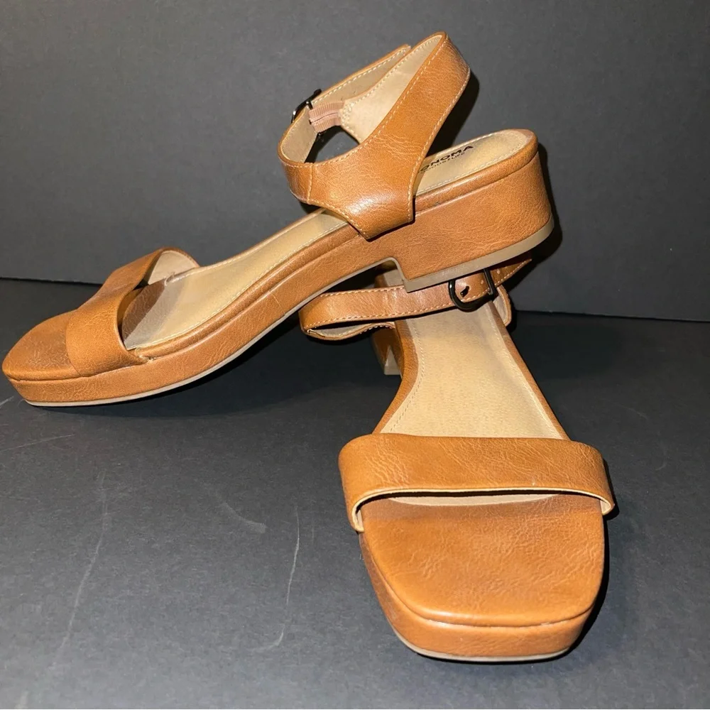 Sonoma Good For Life Tosha Women’s Platform Sandal Size 9 1/2 Med.